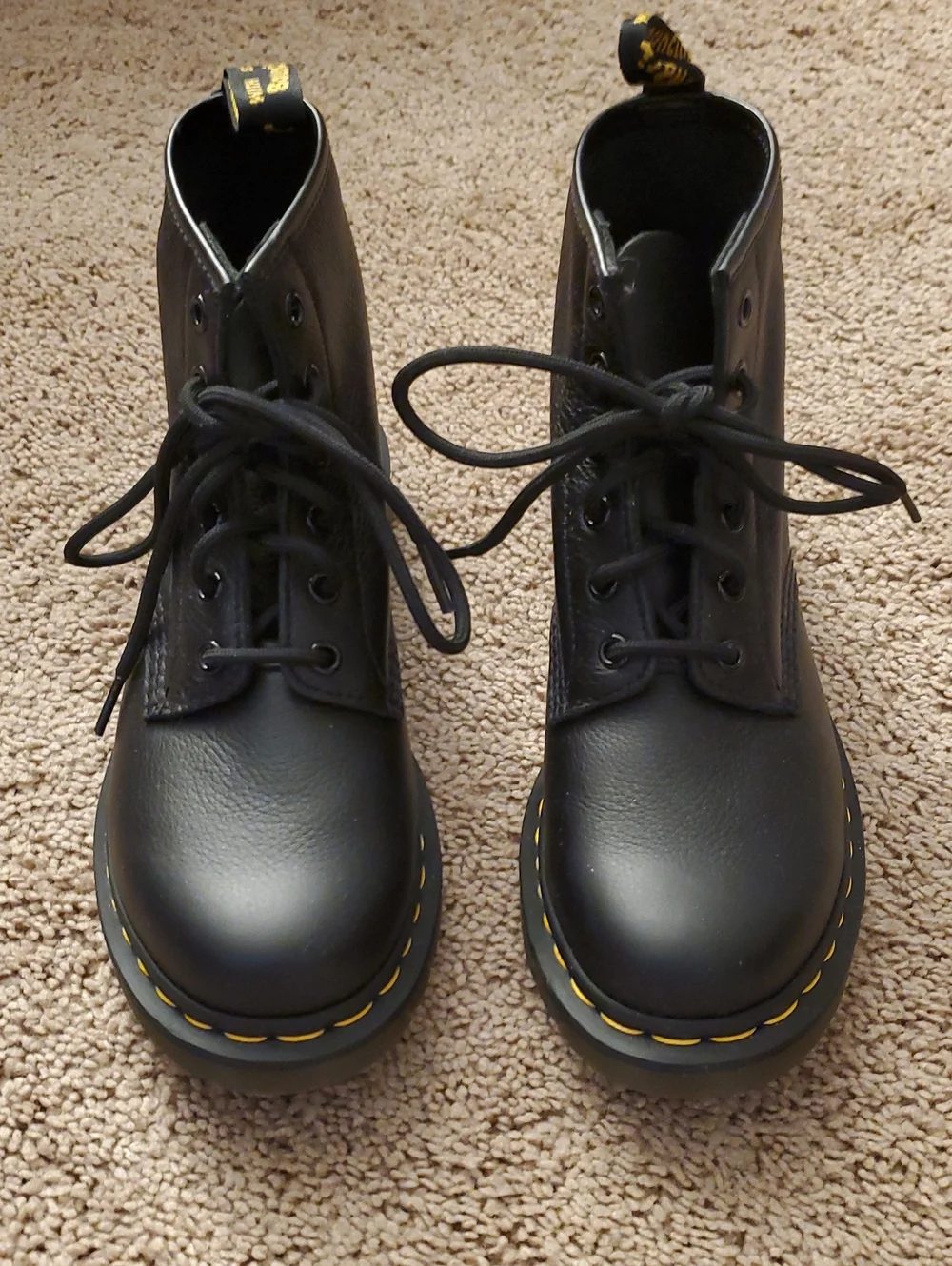 Doc Marten Boots Size 8 - Picture 1 of 5